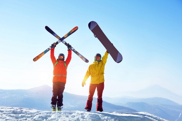 Narty czy snowboard, co lepsze dla początkujących amatorów sportów zimowych?