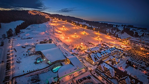 Skiing on Bania